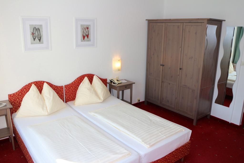 Hotel Gasthof Kasino Villach Phòng bức ảnh