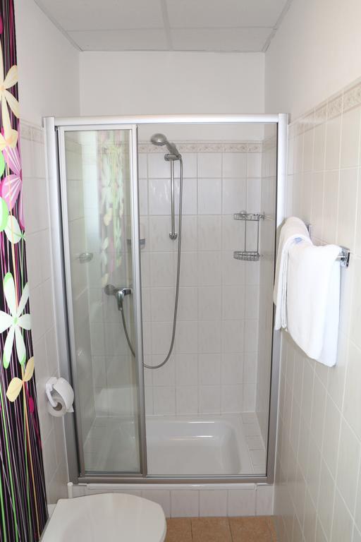 Hotel Gasthof Kasino Villach Phòng bức ảnh