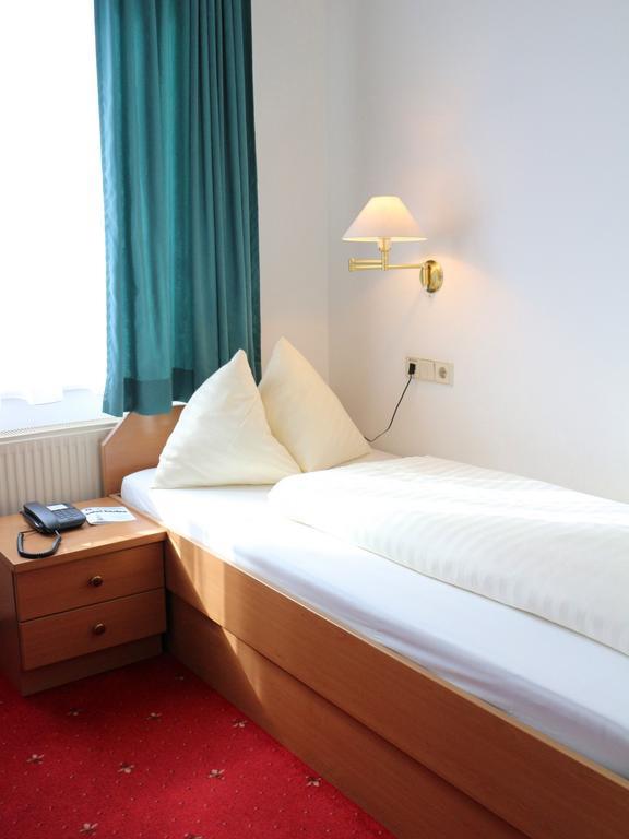 Hotel Gasthof Kasino Villach Phòng bức ảnh