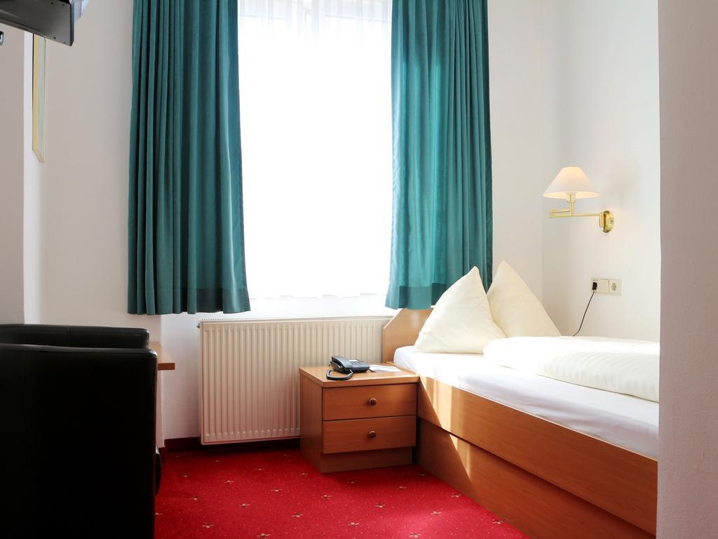 Hotel Gasthof Kasino Villach Phòng bức ảnh