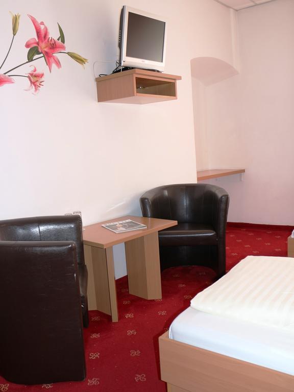 Hotel Gasthof Kasino Villach Phòng bức ảnh