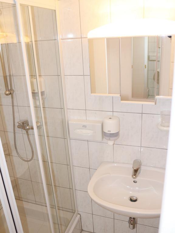 Hotel Gasthof Kasino Villach Phòng bức ảnh
