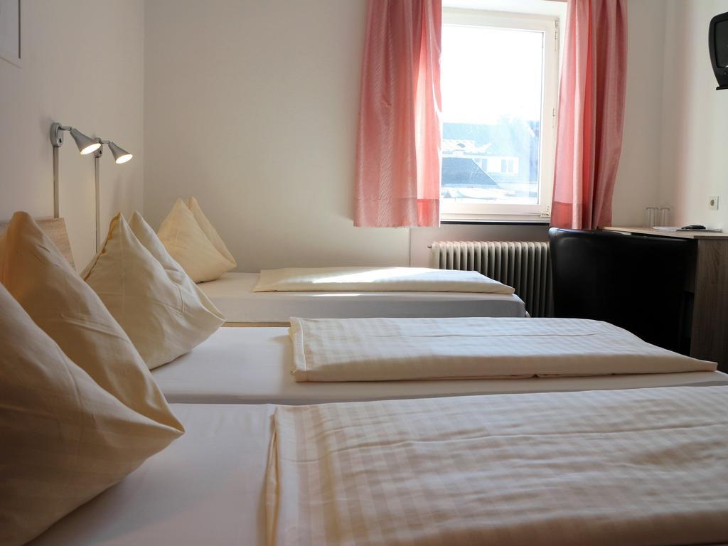 Hotel Gasthof Kasino Villach Phòng bức ảnh